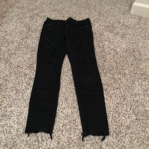 Black skinny jeans.